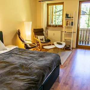 apartment-zum-wohlfuhlen-mitten-im-grunen.com-bavaria.com/